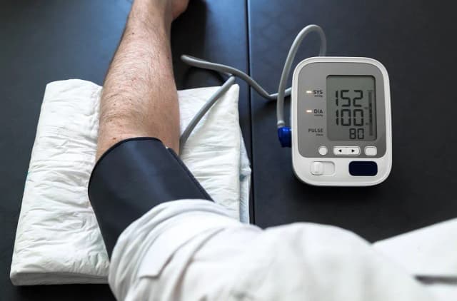 Czy leki na cholesterol obniżają ciśnienie? Istnieją niespodziewane powiązania
