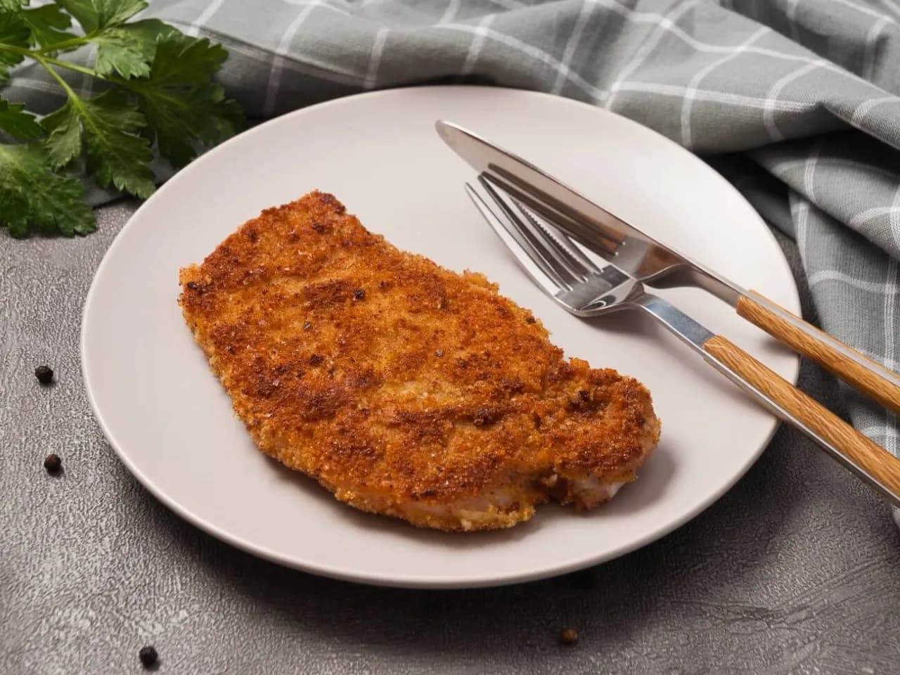 Ile kalorii ma kotlet schabowy: pełne zestawienie wartości odżywczych